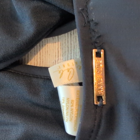 Anne Cole Classy navy one piece swimsuit. Size 12 - Picture 4 of 6